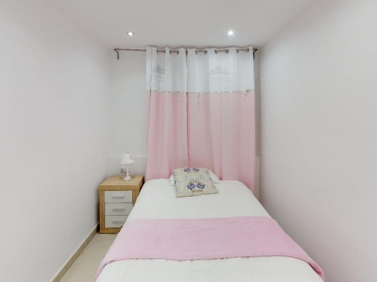 ydjZkSkhU4Z - Bedroom(1).jpg